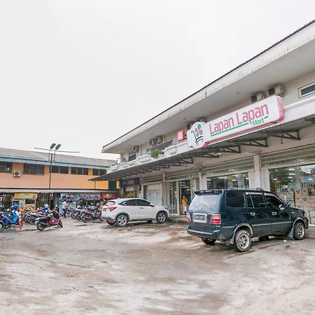 Oyo 850 Lapan Lapan Ξενοδοχείο Banjarmasin  Εξωτερικό φωτογραφία