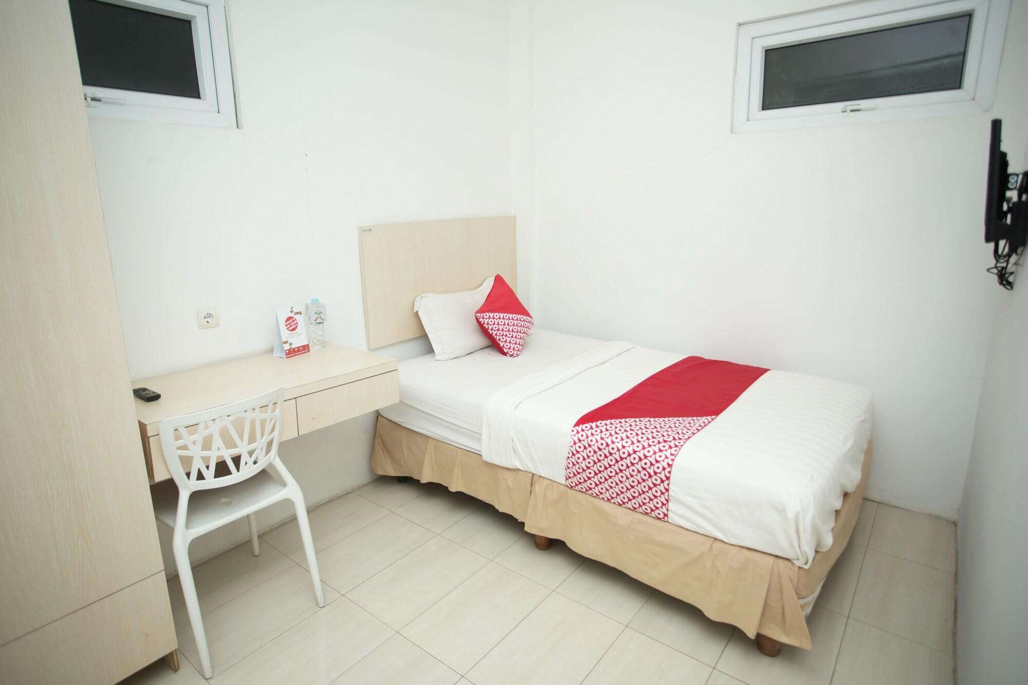 Oyo 850 Lapan Lapan Ξενοδοχείο Banjarmasin  Εξωτερικό φωτογραφία