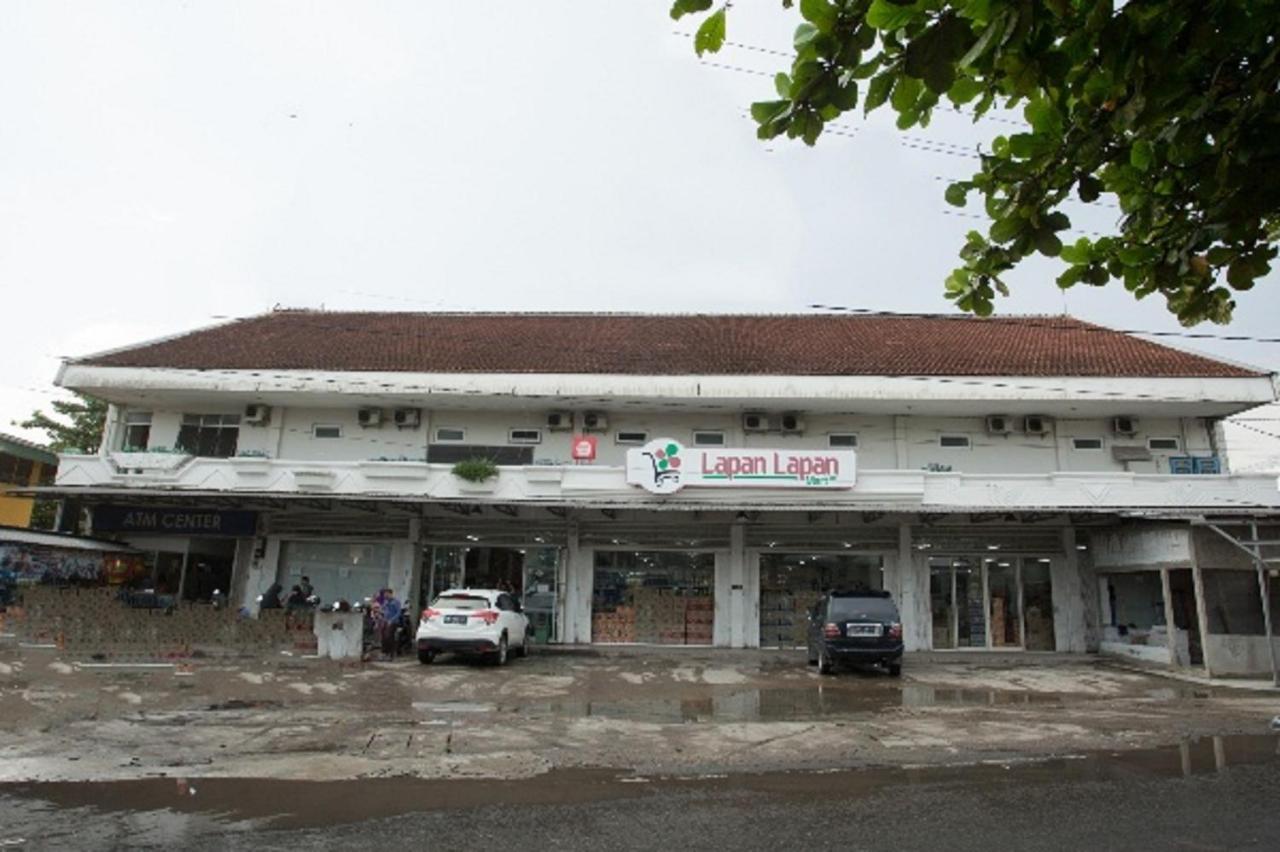 Oyo 850 Lapan Lapan Ξενοδοχείο Banjarmasin  Εξωτερικό φωτογραφία